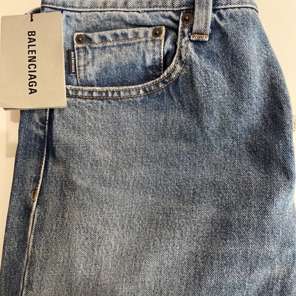 Balenciaga - Picture 6 of 6